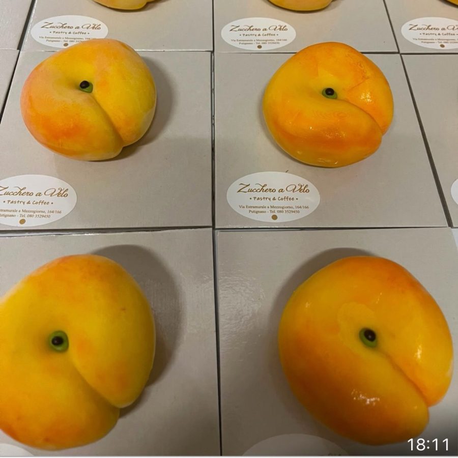 Frutta realistica · pesche