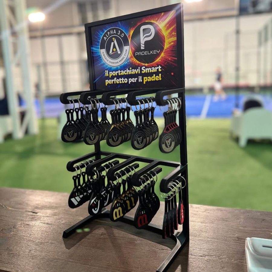 Portachiavi-racchetta per il centro sportivo